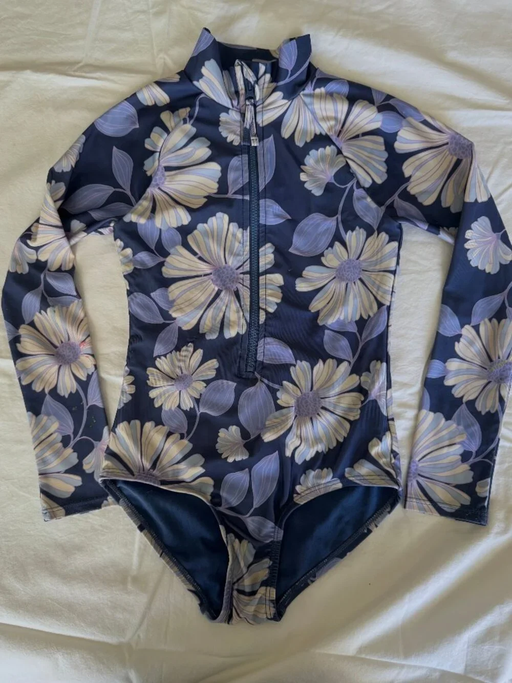 Gap Kids Girls Long-sleeved Swimsuit, Blue and Violet Floral Print, Small (6/7)